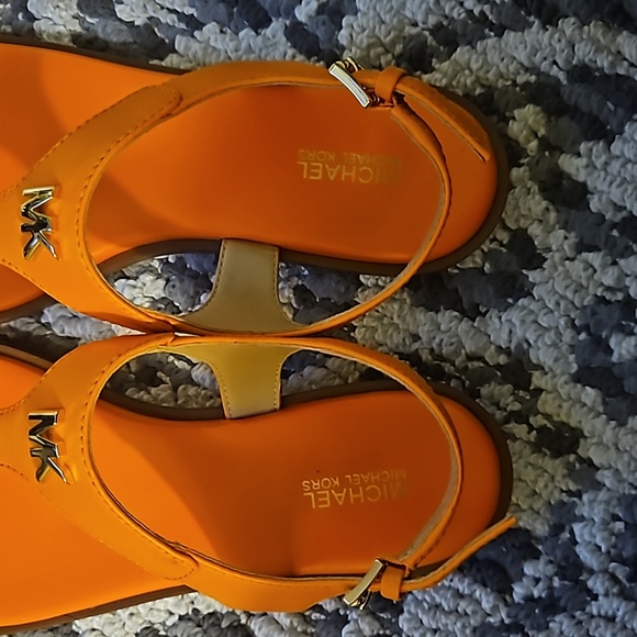 Michael Kors Leather Sandals Size 8 - Picture 4 of 4